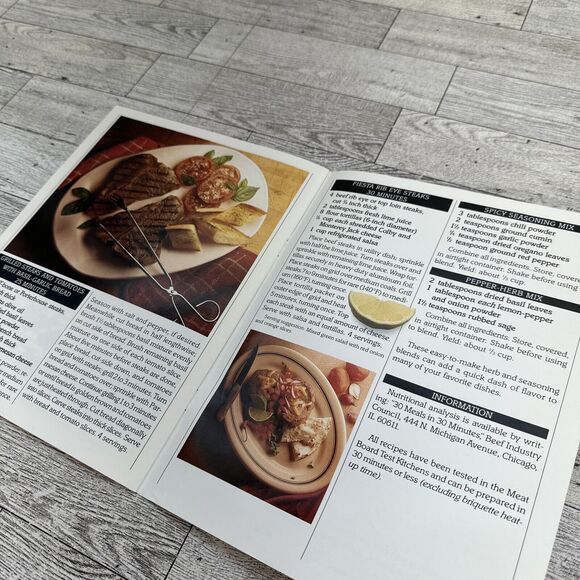 Beef 30 Meals In 30 Minutes Cookbook Booklet Recipes Cooking - Vintage 1992 - Picture 6 of 12